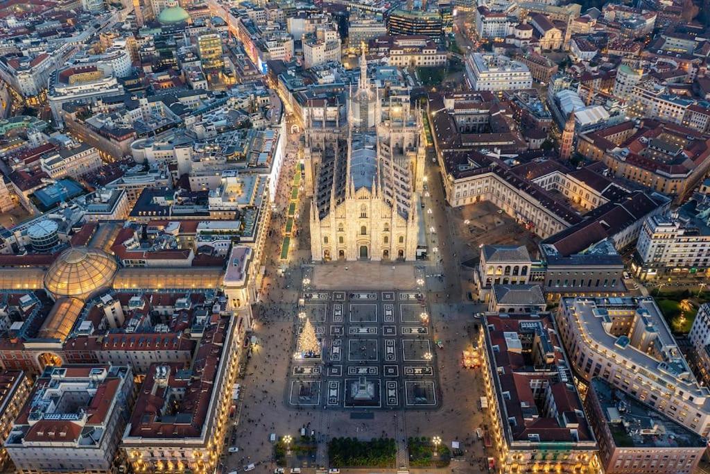 Duomo 15 Min Walk - Luxury Flat, Netflix And Wi-fi Appartement *